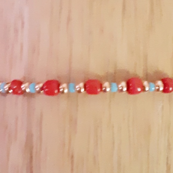Friendship bead bracelet, Southwest colors. - Picture 2 of 4